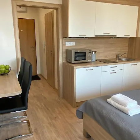 Apartment Poprad Апартаменты *